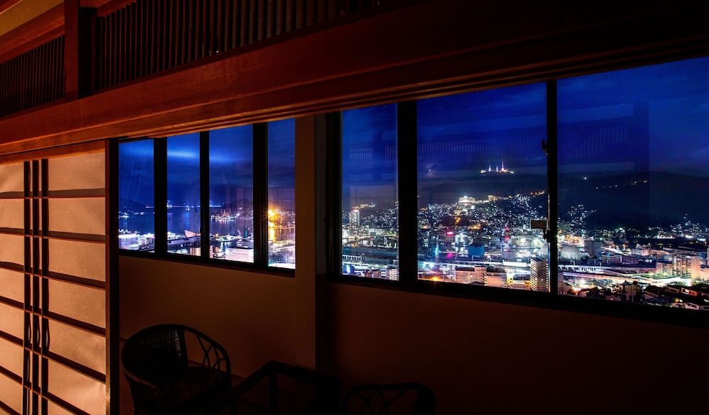 和室 夜景側 禁煙 部屋からの景観0 | ホテル長崎