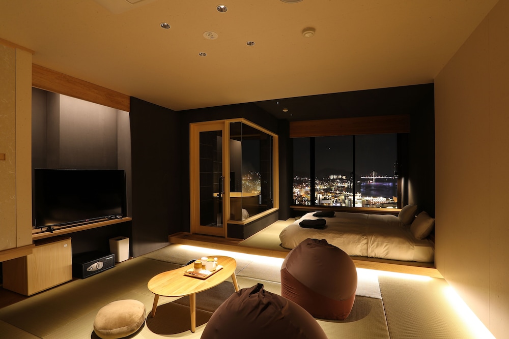 絶景風呂付モダン和洋室 禁煙 客室0 | ホテル長崎