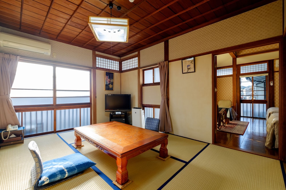 和洋室「萩」 客室0 | 木屋旅館