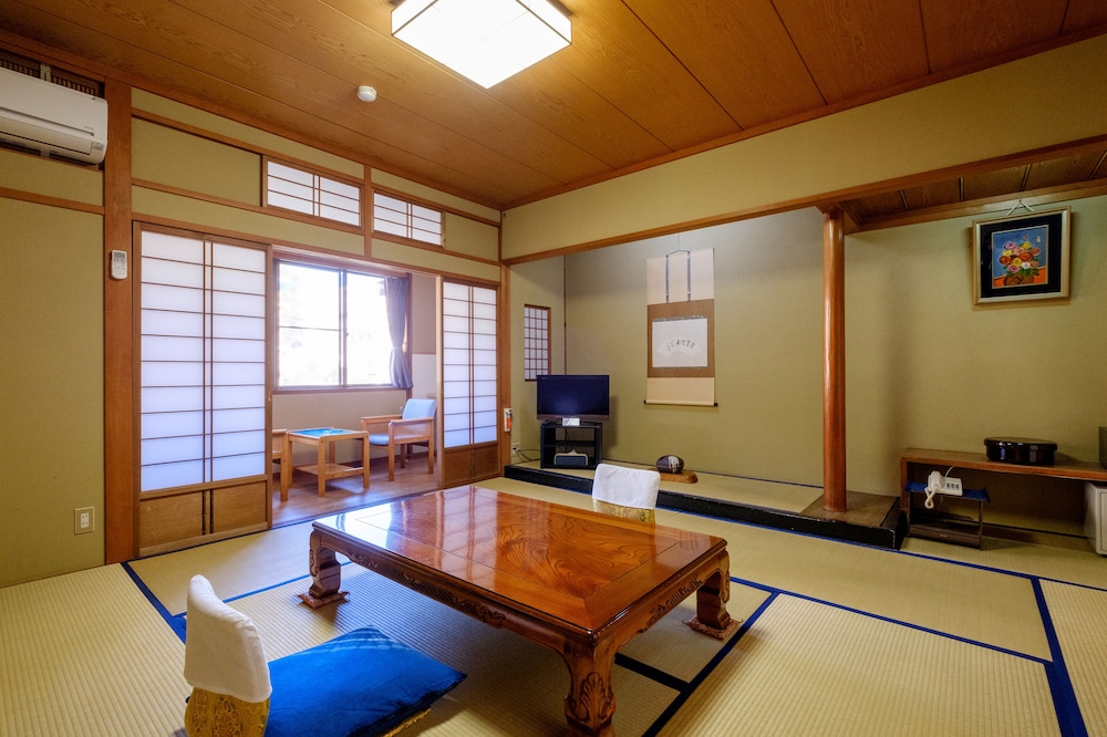 明治の和室・昭和の和室（タイプC） 客室3 | 木屋旅館