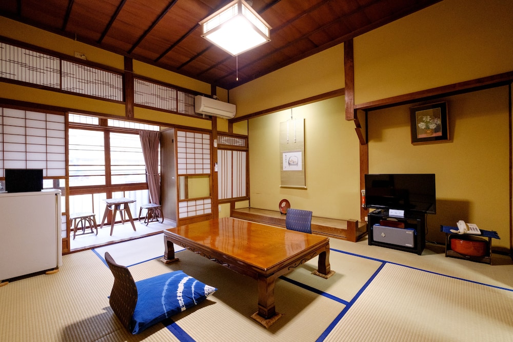 明治の和室・昭和の和室（タイプC） 客室4 | 木屋旅館