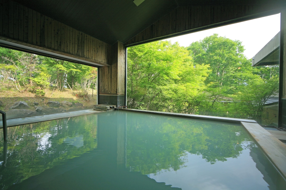 メインイメージ | 奥日光ホテル四季彩