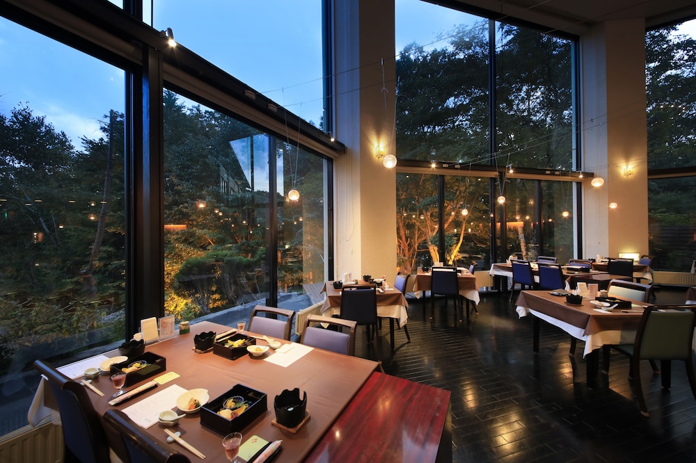 レストラン1 | 奥日光ホテル四季彩