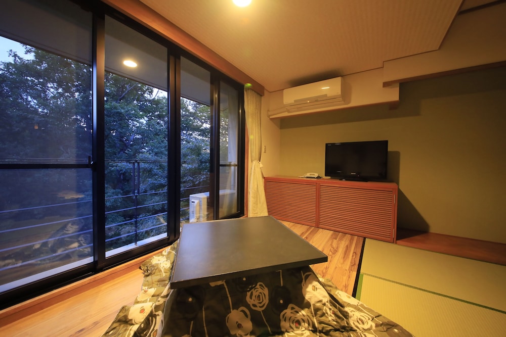 [掘りごたつ付] 和室 客室3 | 奥日光ホテル四季彩