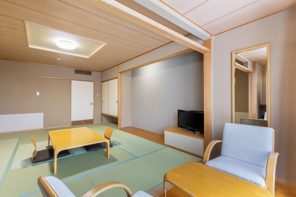 [和室] 12畳間 禁煙 客室1 | 亀の井ホテル 青森まかど