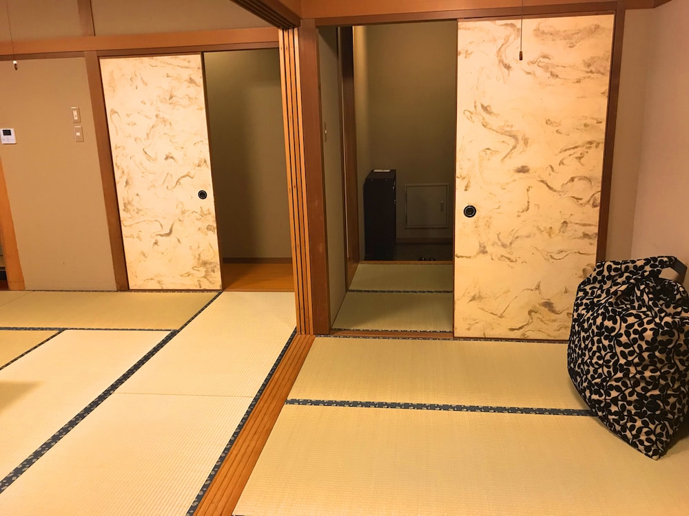 特別室 半露天風呂付 客室10 | おにやまホテル