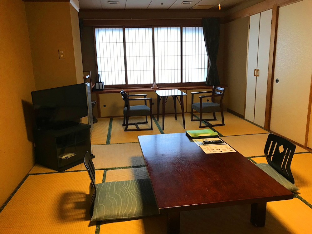 特別室 半露天風呂付 客室7 | おにやまホテル