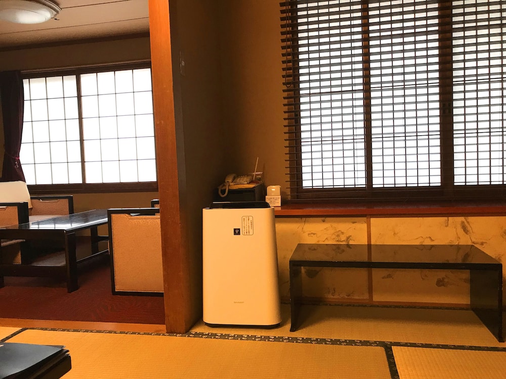特別室 半露天風呂付 客室9 | おにやまホテル
