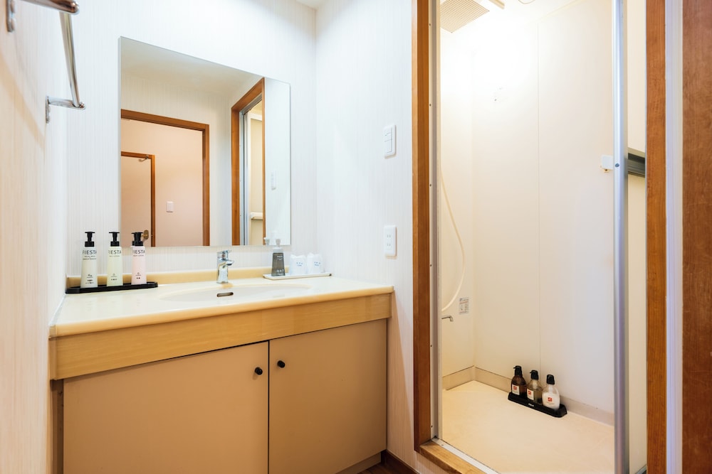 和室 シャワールーム付 バスルーム2 | おにやまホテル