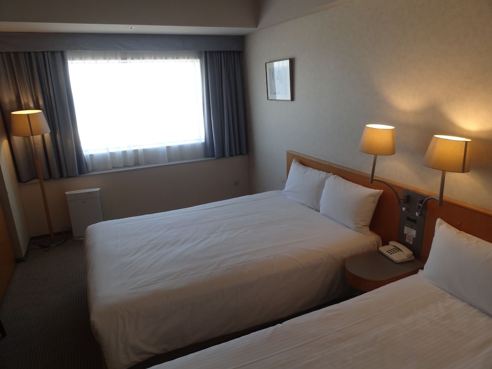 ラージツインルーム 禁煙 | 横浜テクノタワーホテル