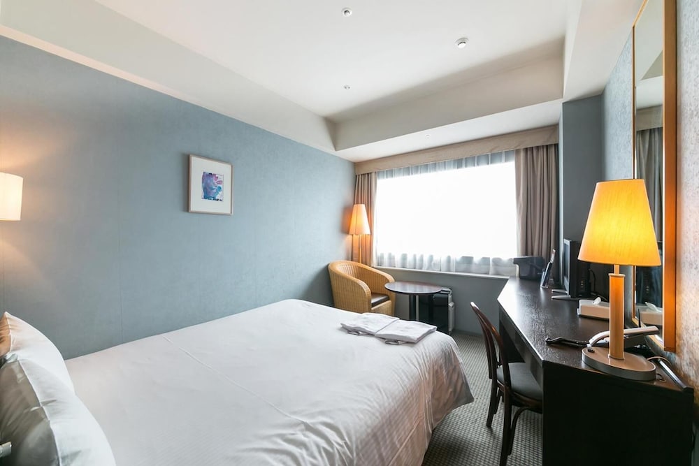 セミダブルルーム 禁煙 | 横浜テクノタワーホテル