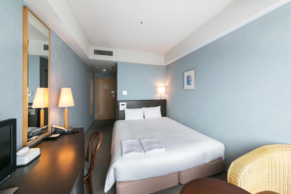 セミダブルルーム 禁煙 客室3 | 横浜テクノタワーホテル