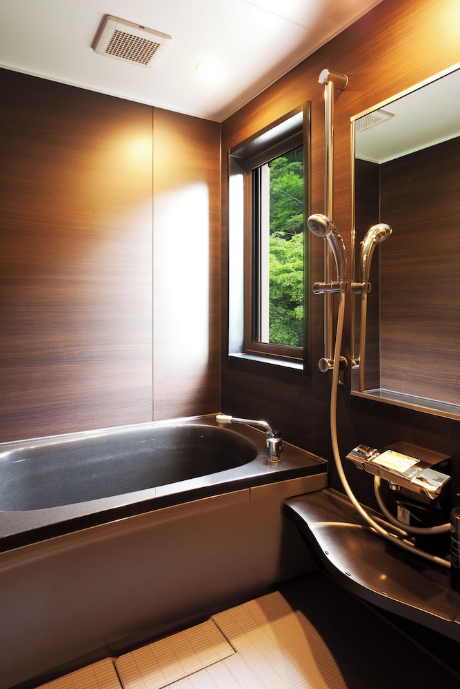 スーペリア 和室 バスルーム0 | 会津東山温泉 庄助の宿 瀧の湯