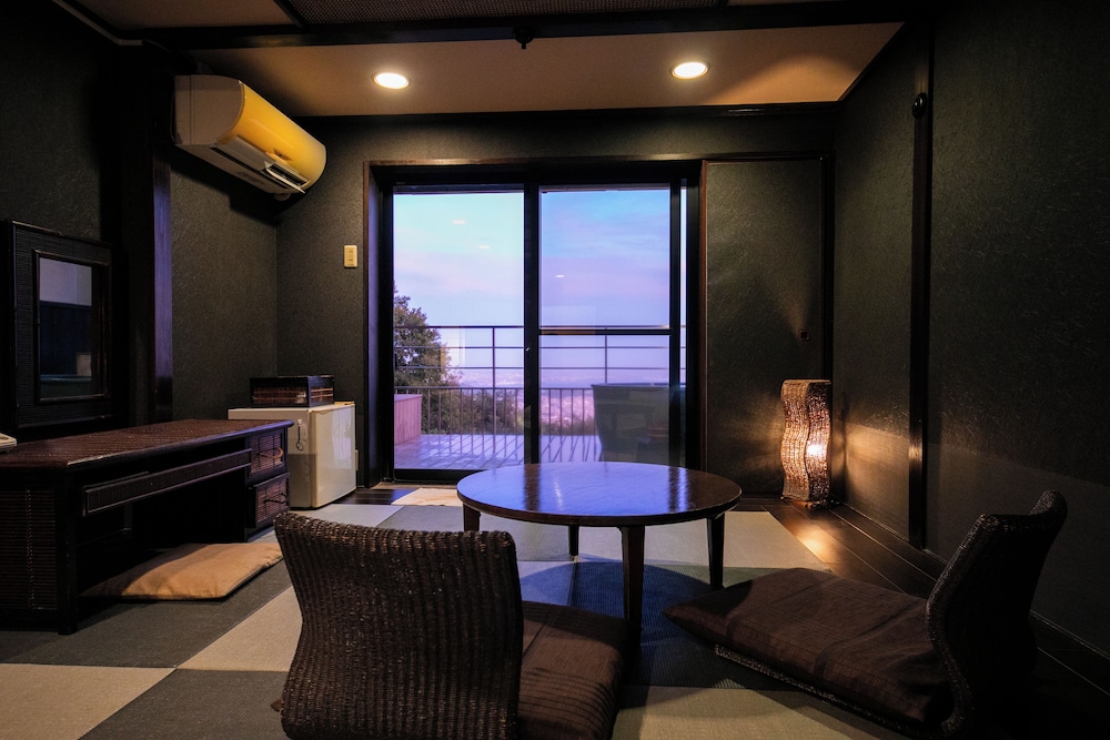 スタンダード ダブルルーム | 天の丸