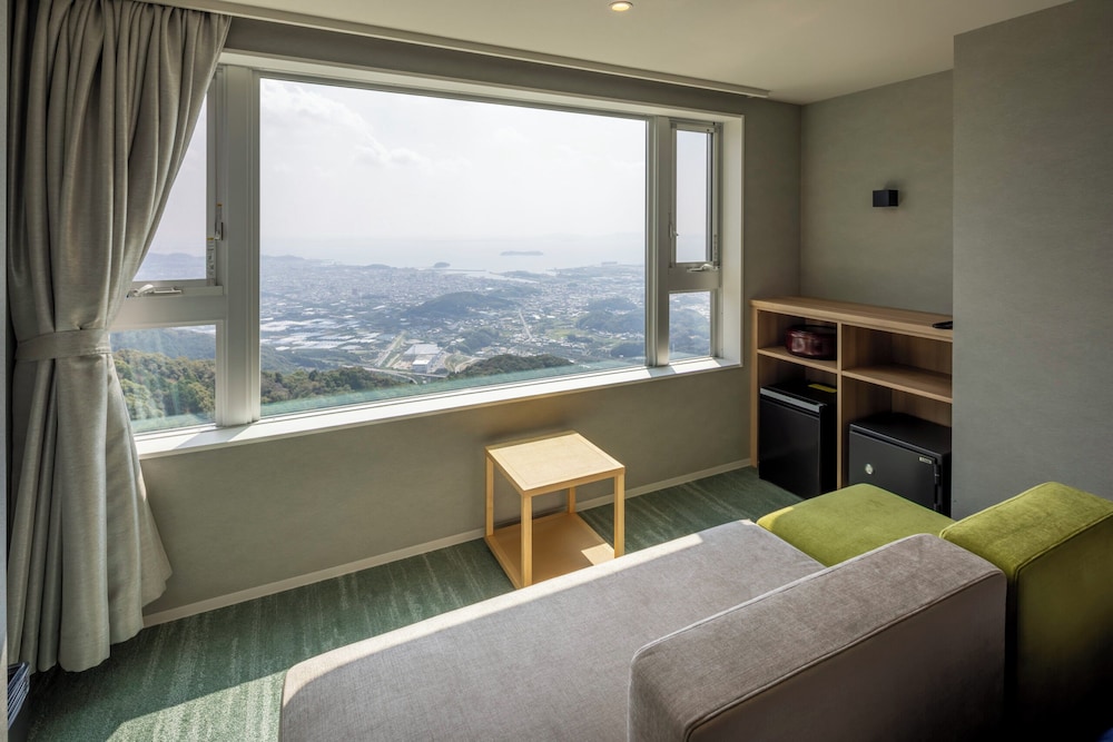 デラックス ツインルーム 客室2 | 天の丸