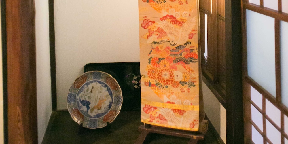梅Ume 1階和室 京間6畳 禁煙 客室3 | 京の宿 華 西陣
