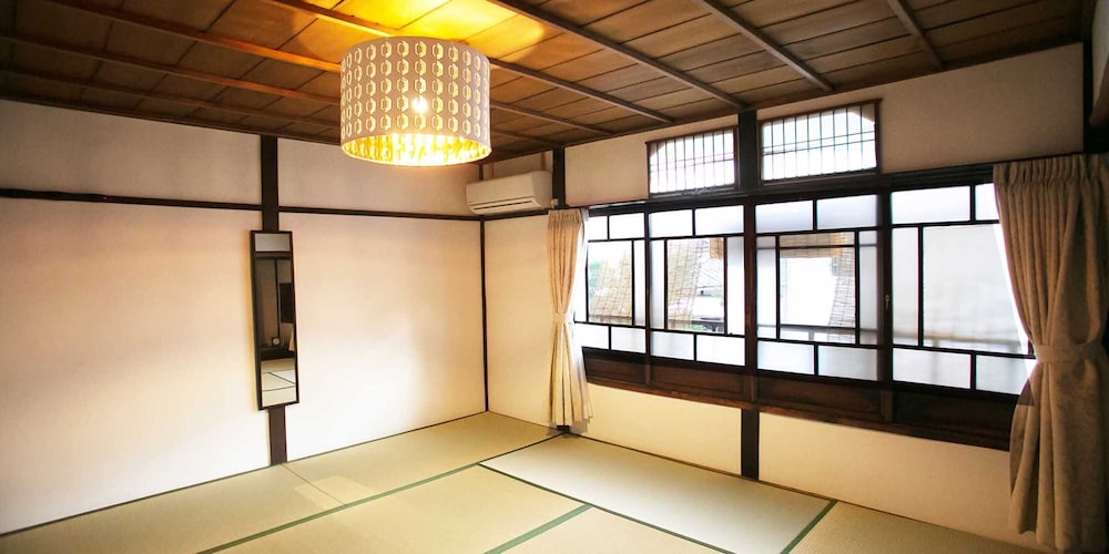 桜Sakura 2階和室 京間8畳 禁煙 客室1 | 京の宿 華 西陣