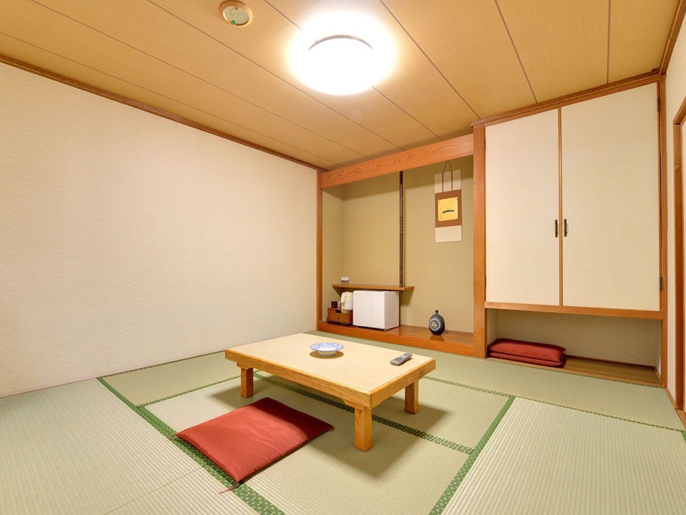 和室 (トイレつき) 山側 | ホテル パークウェイ
