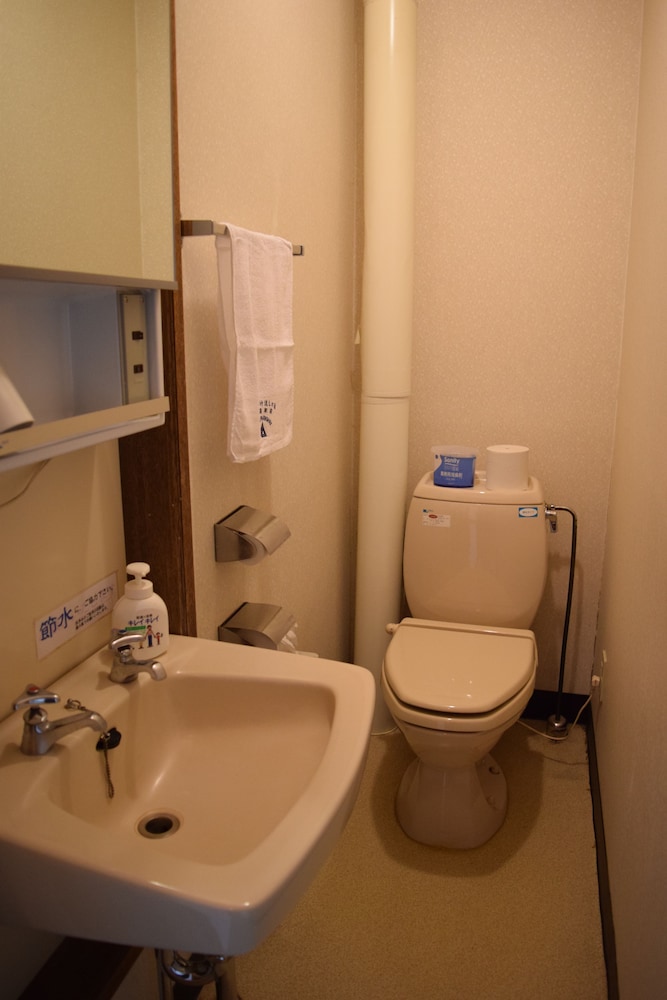 和室 (トイレつき) 山側 バスルーム1 | ホテル パークウェイ