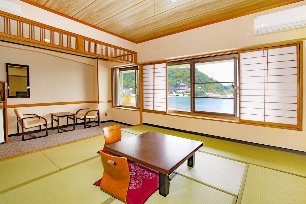 [禁煙]スタンダード和室10畳内風呂あり(海側) | 大江戸温泉物語 土肥マリンホテル
