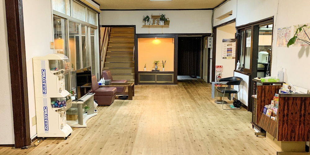 内部エントランス1 | 別府のお宿 加賀屋 内部エントランス1 | 別府のお宿 加賀屋