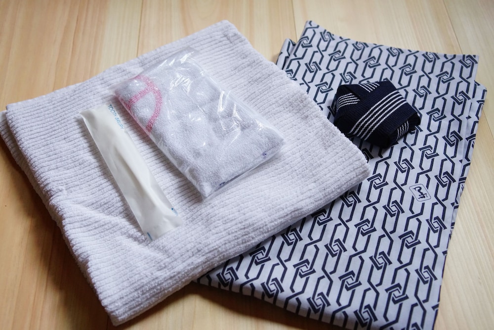 ファミリー 和室（禁煙、共用バスルーム） バスルームの設備0 | 宿坊 準別格本山 恵光院