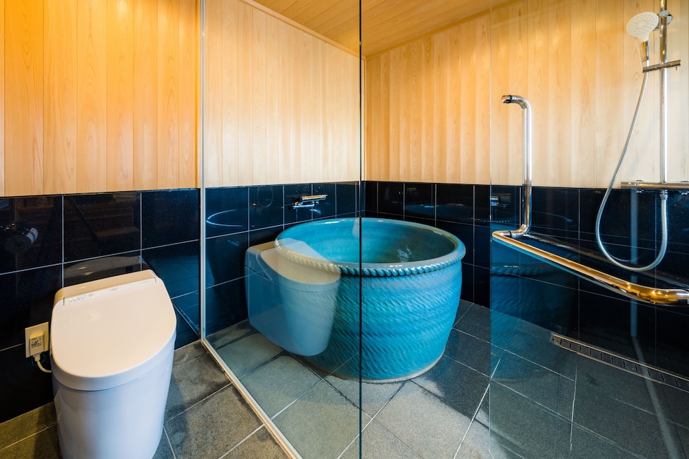 ジュニア スイート 禁煙 浴槽 バスルーム0 | 宿坊 準別格本山 恵光院