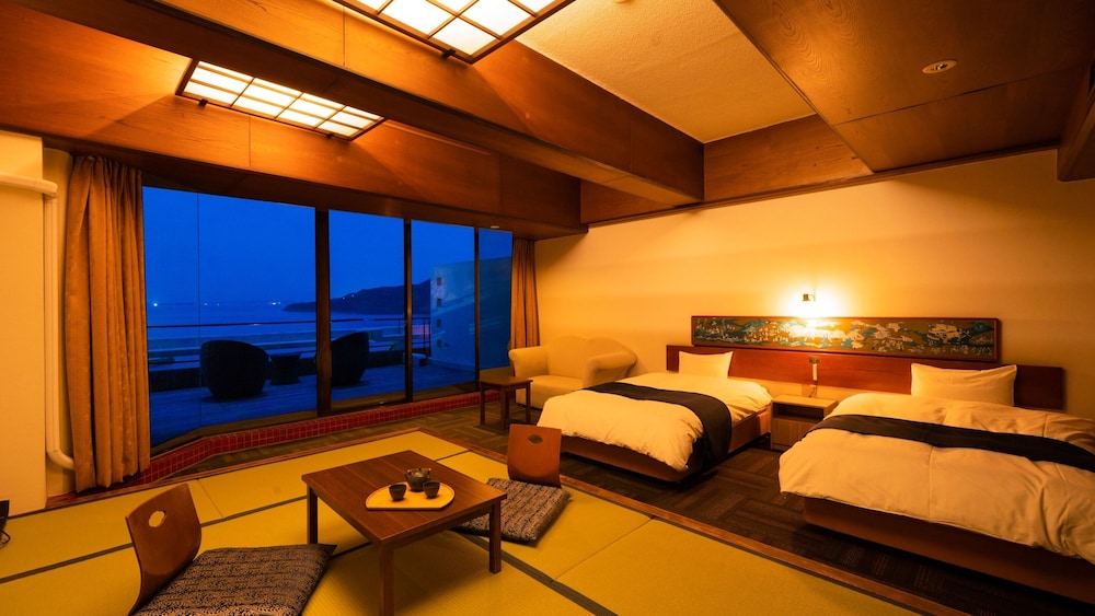 [禁煙] スタンダード和洋室ツイン 内風呂なし | 大江戸温泉物語 ホテル蘭風