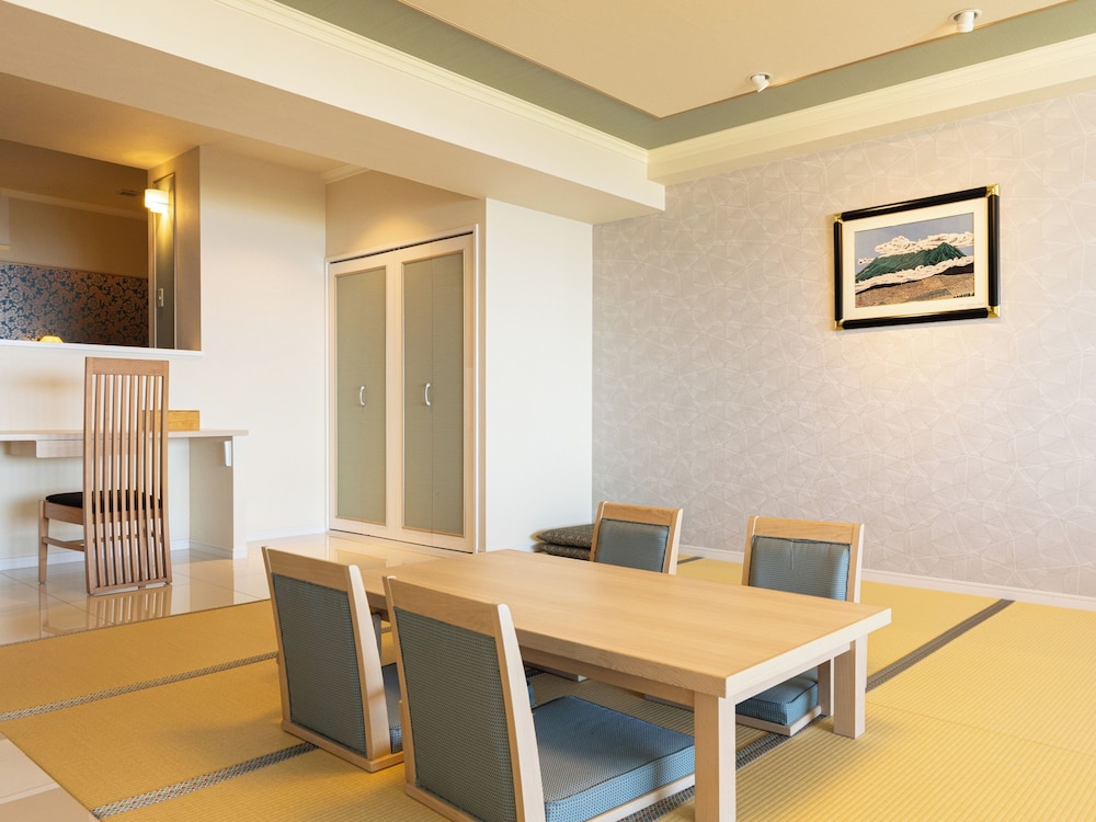 西館　和洋室　ファミリールーム　禁煙 客室2 | 知床第一ホテル