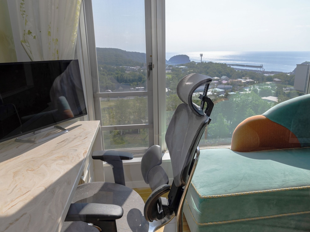 東館 洋室デラックスツイン 客室の設備とサービス2 | 知床第一ホテル