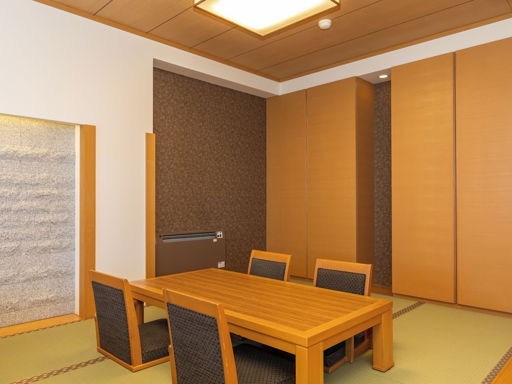 至然館　和洋室　角部屋　布団付き　禁煙 客室3 | 知床第一ホテル