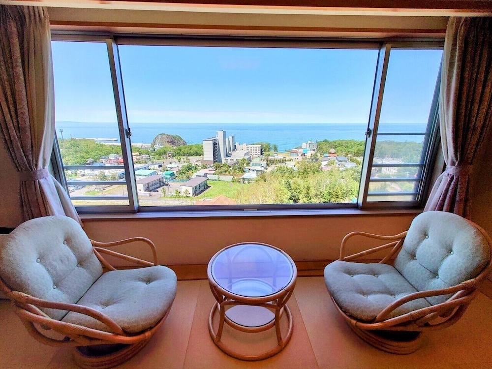 西館 和室ツイン 禁煙 ビーチ / オーシャン ビュー1 | 知床第一ホテル