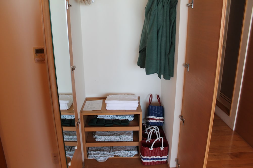 至然館 和洋室Aタイプ 布団付き 禁煙 客室の設備とサービス1 | 知床第一ホテル