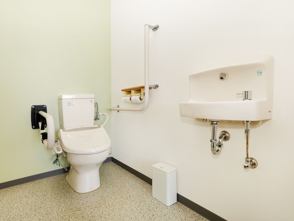 東館 ユニバーサルルーム バスルーム0 | 知床第一ホテル