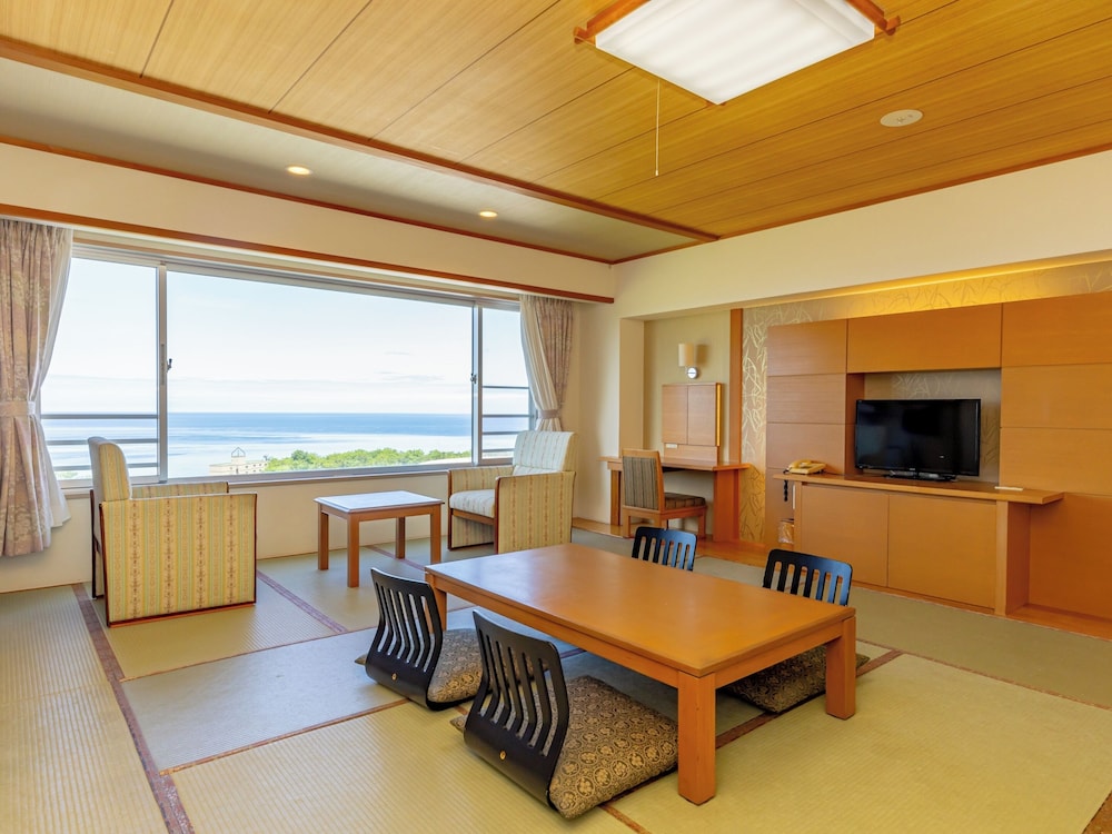 西館　和室10畳　禁煙 客室2 | 知床第一ホテル