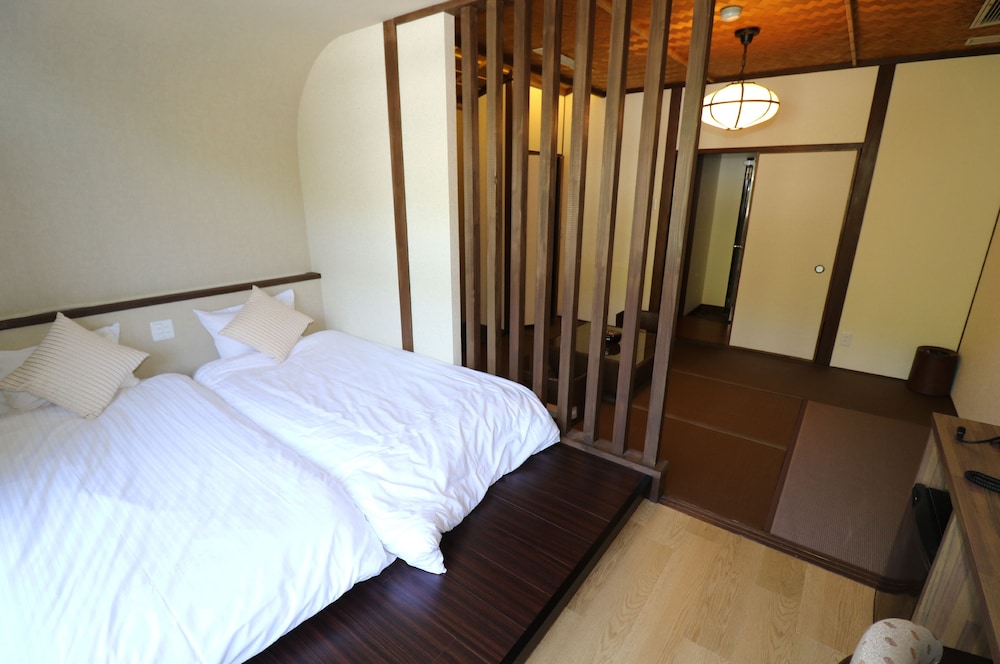 [禁煙] 山側和洋室 海鮮会席ディナー&朝食付き 客室0 | 加太温泉 シーサイドホテル加太海月