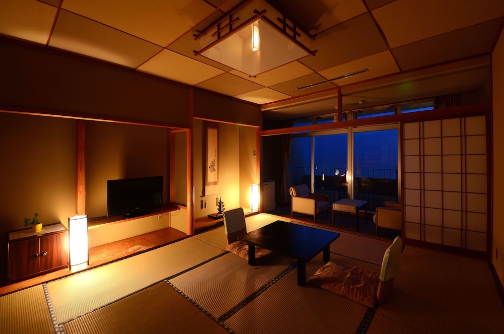 [喫煙] 海側和室 客室3 | 加太温泉 シーサイドホテル加太海月