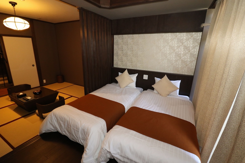 [禁煙] 山側和洋室 海鮮会席ディナー&朝食付き 客室1 | 加太温泉 シーサイドホテル加太海月