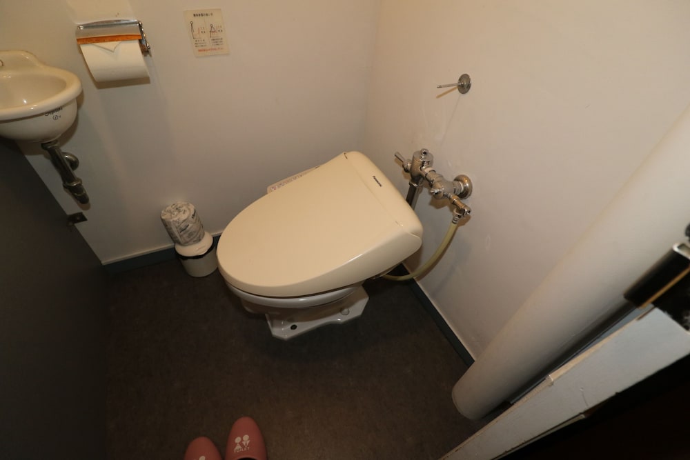 [喫煙] 山側和室 共用バス 客室1 | 加太温泉 シーサイドホテル加太海月