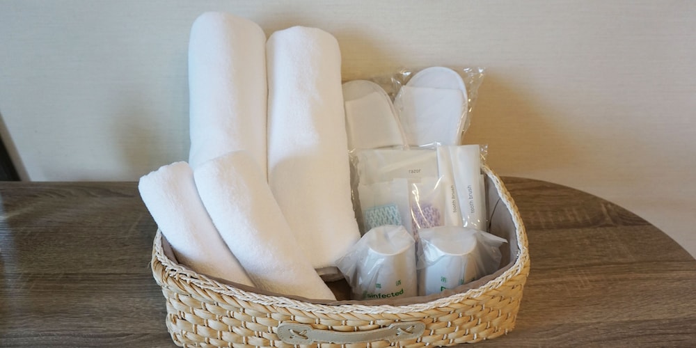 スタンダード ツインルーム 共用バスルーム オーシャンビュー 1階 禁煙 客室4 | ホテルオーシャンズ今帰仁