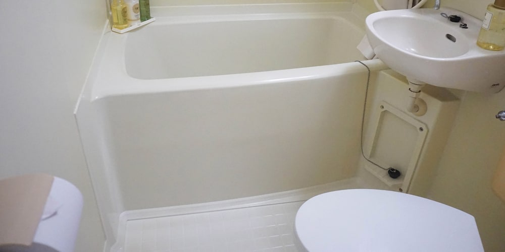 デラックス ツインルーム 専用バスルーム オーシャンビュー 2階 禁煙 バスルーム0 | ホテルオーシャンズ今帰仁