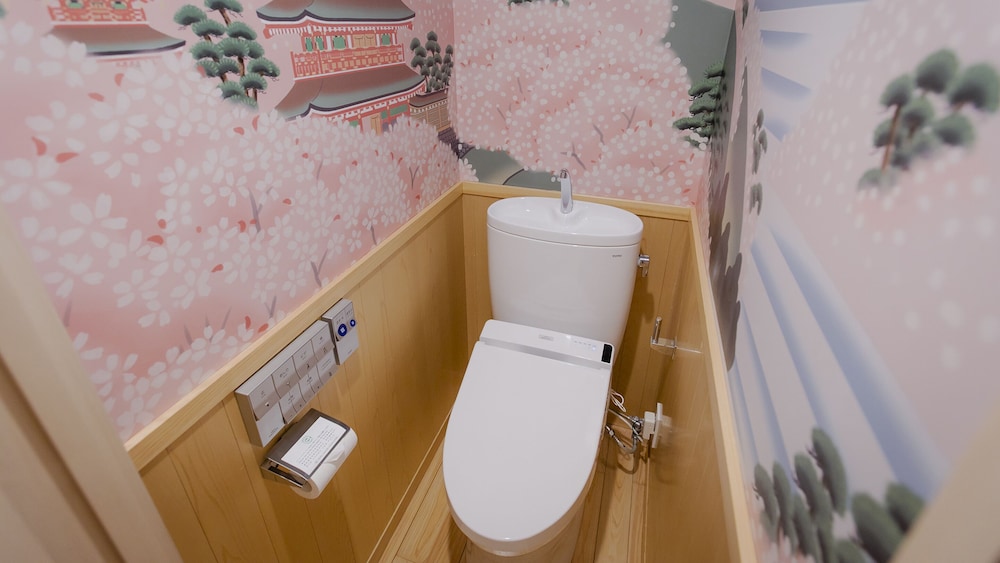 桜の間 歌舞伎ルーム 禁煙 (ダブルルーム) 施設内の設備1 | ホテルグレイスリー京都三条