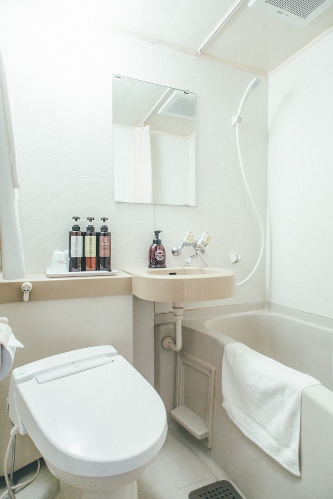 [喫煙可] ダブルルーム 2024 バスルーム0 | くれたけイン 東京船堀