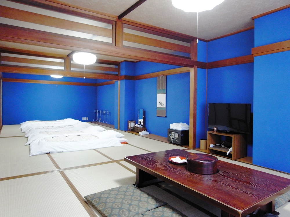 和室 24畳 客室3 | 旅館やまむろ