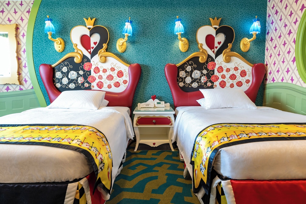 キャラクター ディズニーふしぎの国のアリスルーム（3～9階／禁煙) 客室3 | 東京ディズニーランド®ホテル