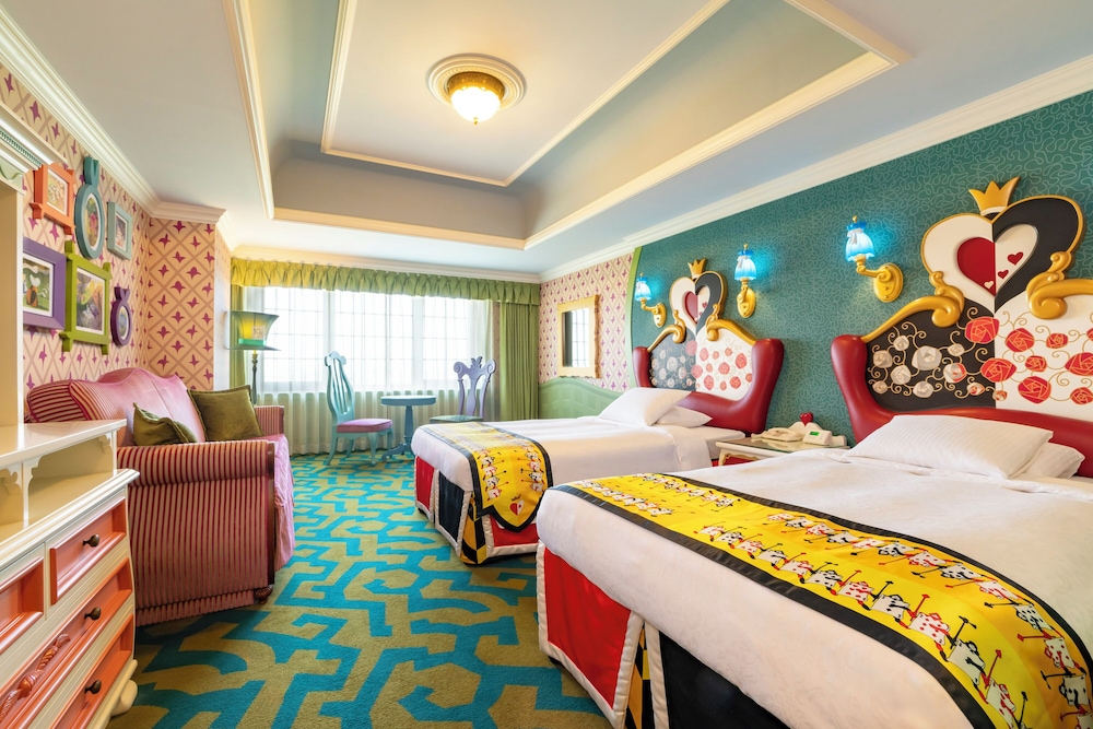 キャラクター ディズニーふしぎの国のアリスルーム（3～9階／禁煙) | 東京ディズニーランド®ホテル