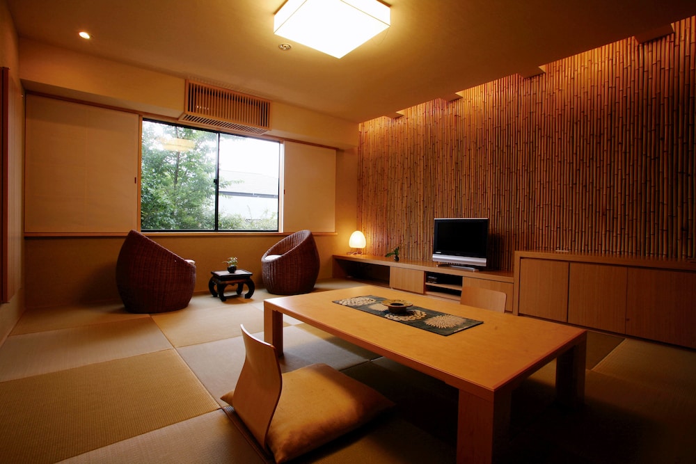 丘ノ想 和室 禁煙 客室2 | 別府観海寺温泉 旅亭松葉屋