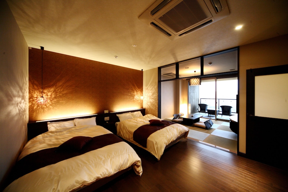 月ノ想 ジャパニーズモダンタイプ(露天風呂付) 禁煙 客室1 | 別府観海寺温泉 旅亭松葉屋