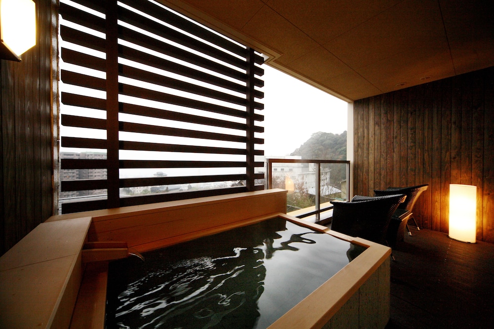 月ノ想 ジャパニーズモダンタイプ(露天風呂付) 禁煙 部屋からの景観0 | 別府観海寺温泉 旅亭松葉屋