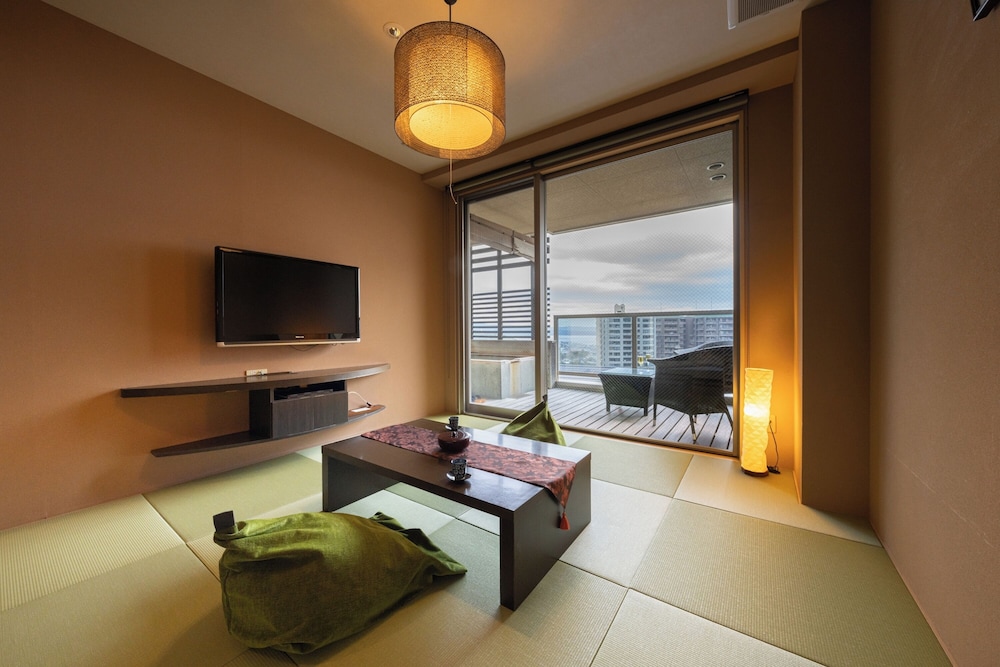 月ノ想 ジャパニーズモダンタイプ(露天風呂付) 禁煙 客室2 | 別府観海寺温泉 旅亭松葉屋